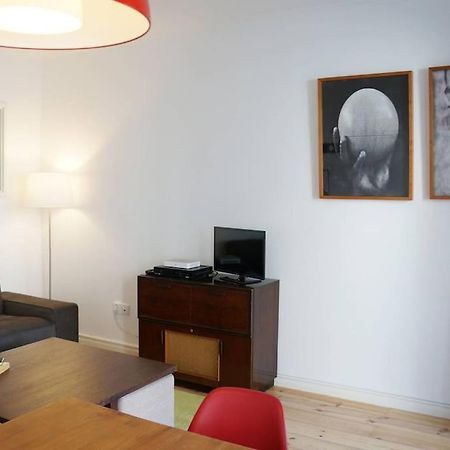 Two Bedroom Apt In Historic Location! Close To The River ลิสบอน ภายนอก รูปภาพ